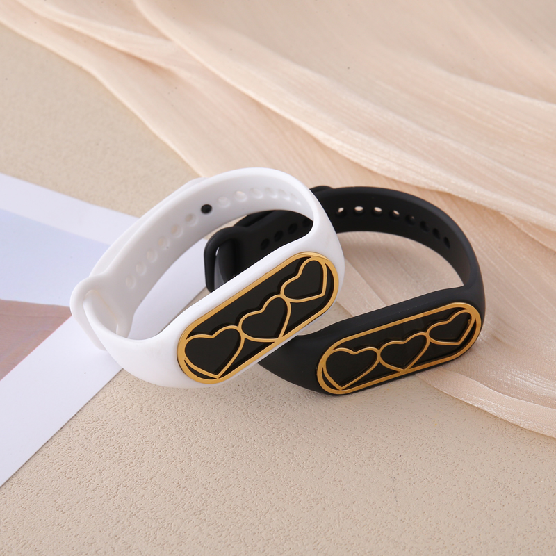 Adjustable Size Silicone Wrist - Men Accessories Usa recension och pris